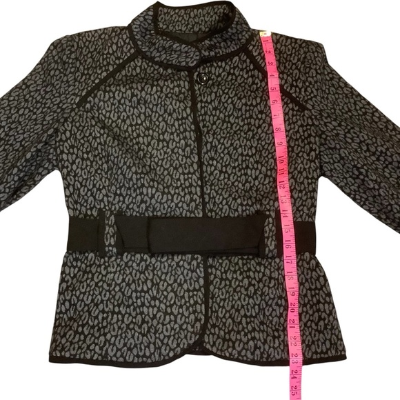 SANDRO SPORTSWEAR PATTERNED/ BUTTON-UP JACKET WITH TIE-UP BELT/ Size L - Picture 14 of 15